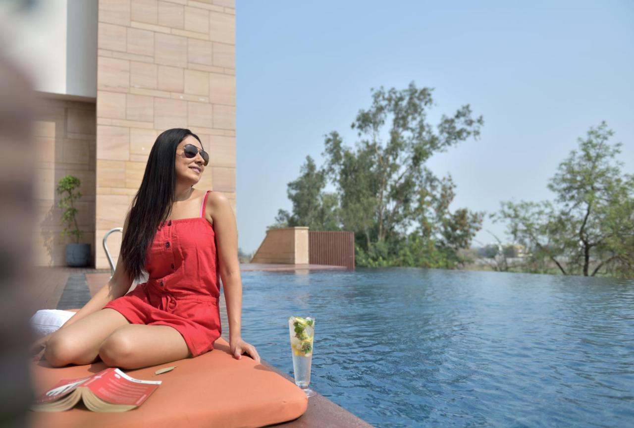 Hotel Courtyard By Marriott Raipur Exterior foto