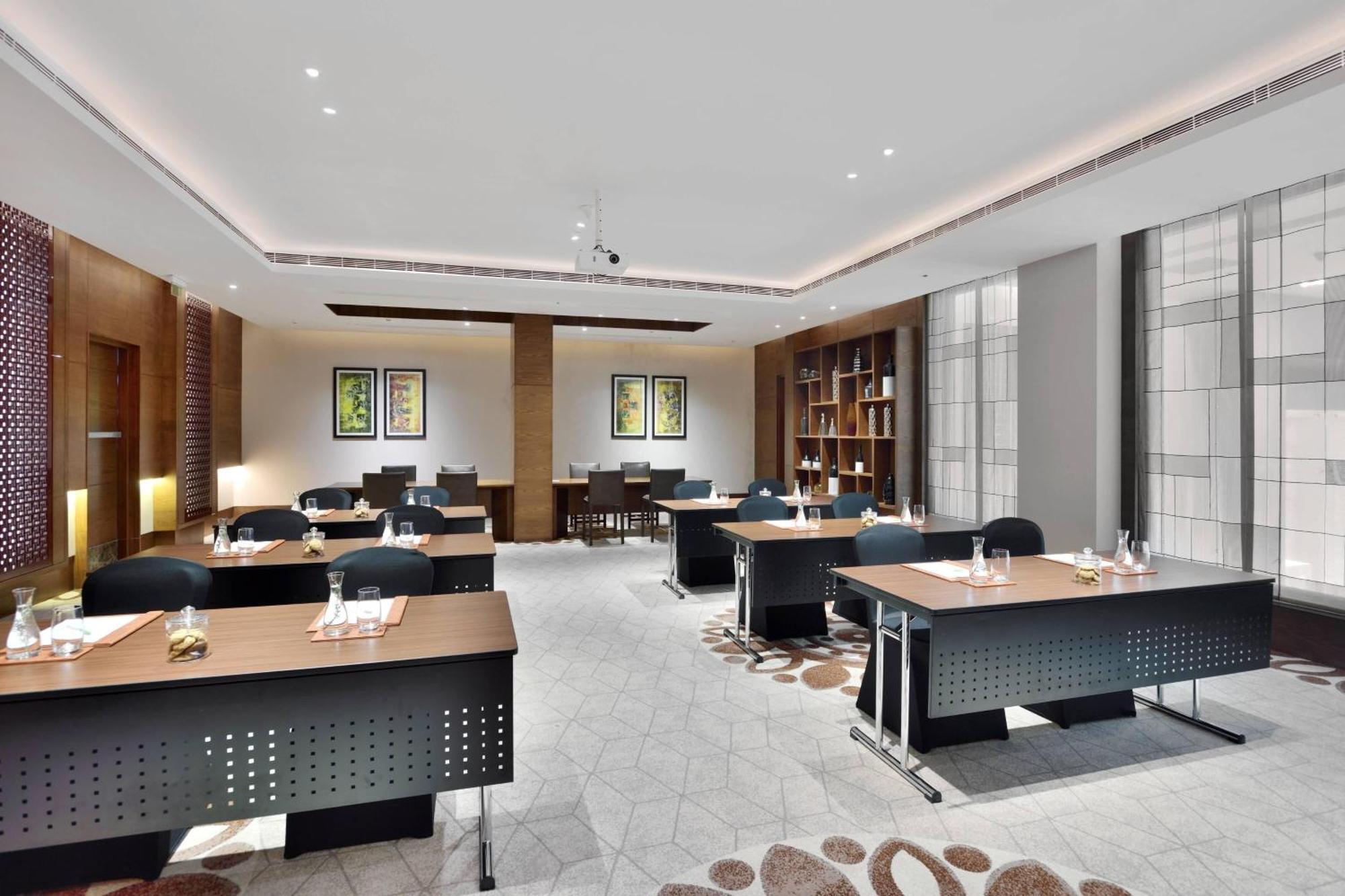 Hotel Courtyard By Marriott Raipur Exterior foto