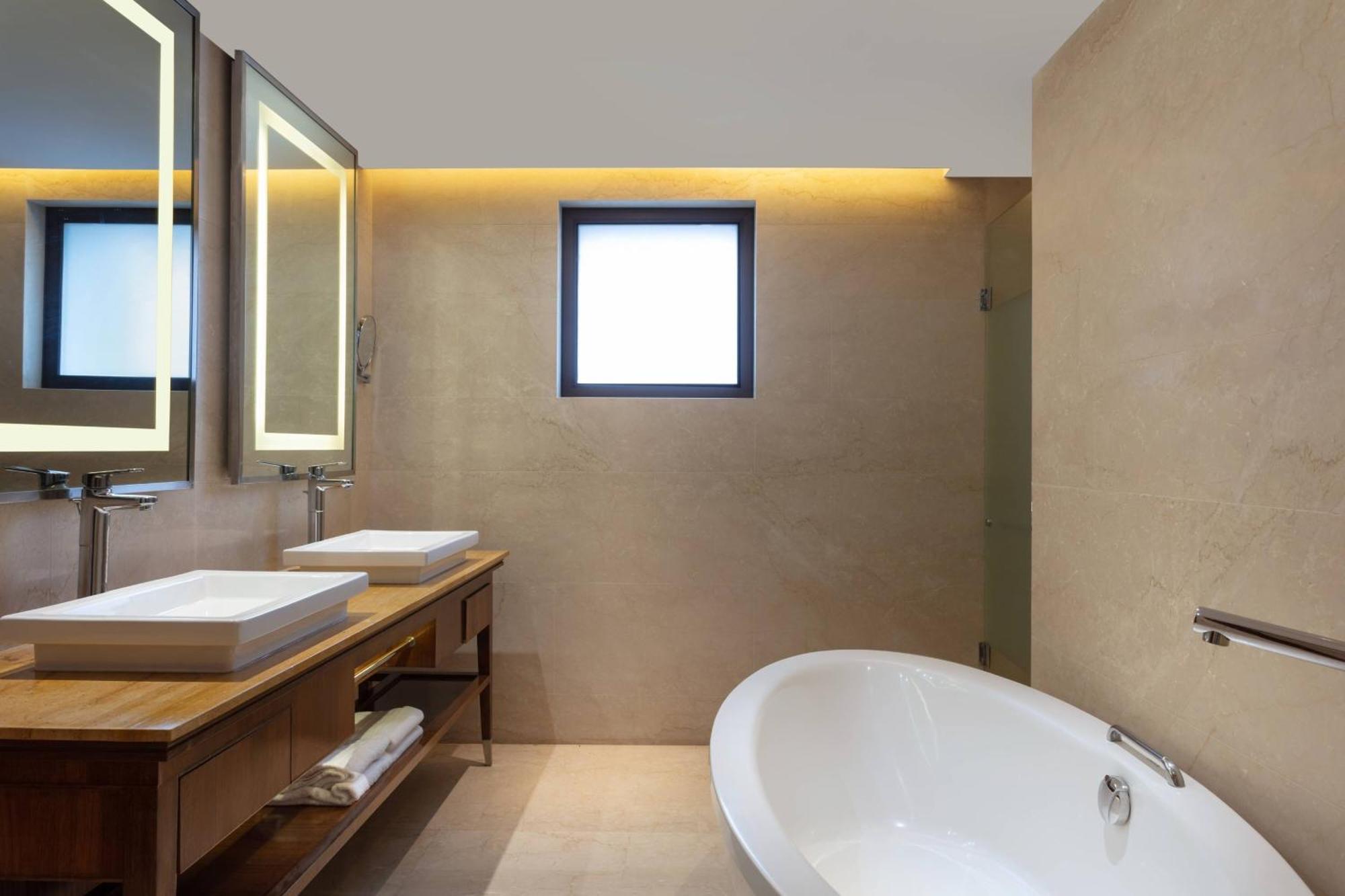 Hotel Courtyard By Marriott Raipur Exterior foto