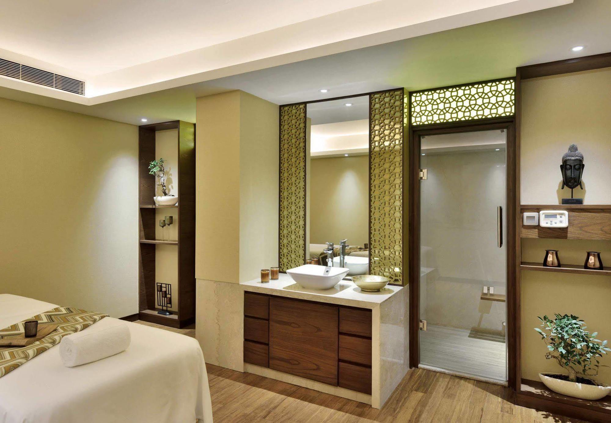 Hotel Courtyard By Marriott Raipur Exterior foto